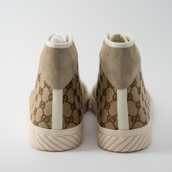 Athletic_Shoes